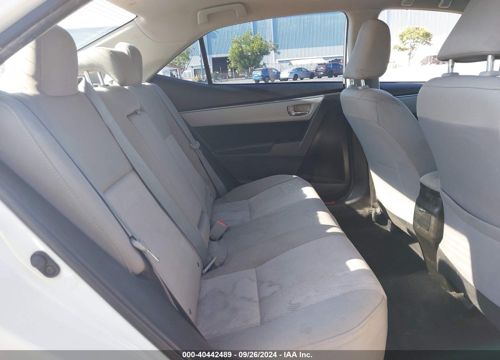 2015 TOYOTA COROLLA LE VIN: 5YFBURHE9FP232693