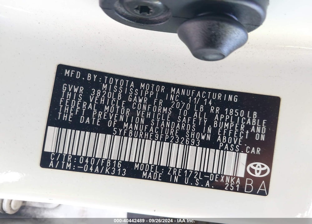 2015 TOYOTA COROLLA LE VIN: 5YFBURHE9FP232693