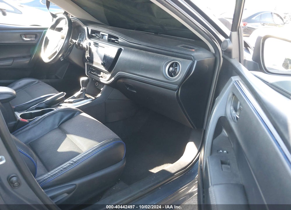 2017 TOYOTA COROLLA SE VIN: 5YFBURHE0HP618910