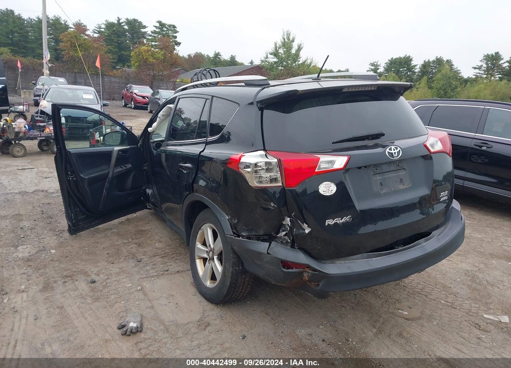 2013 TOYOTA RAV4 XLE VIN: 2T3RFREV4DW108704