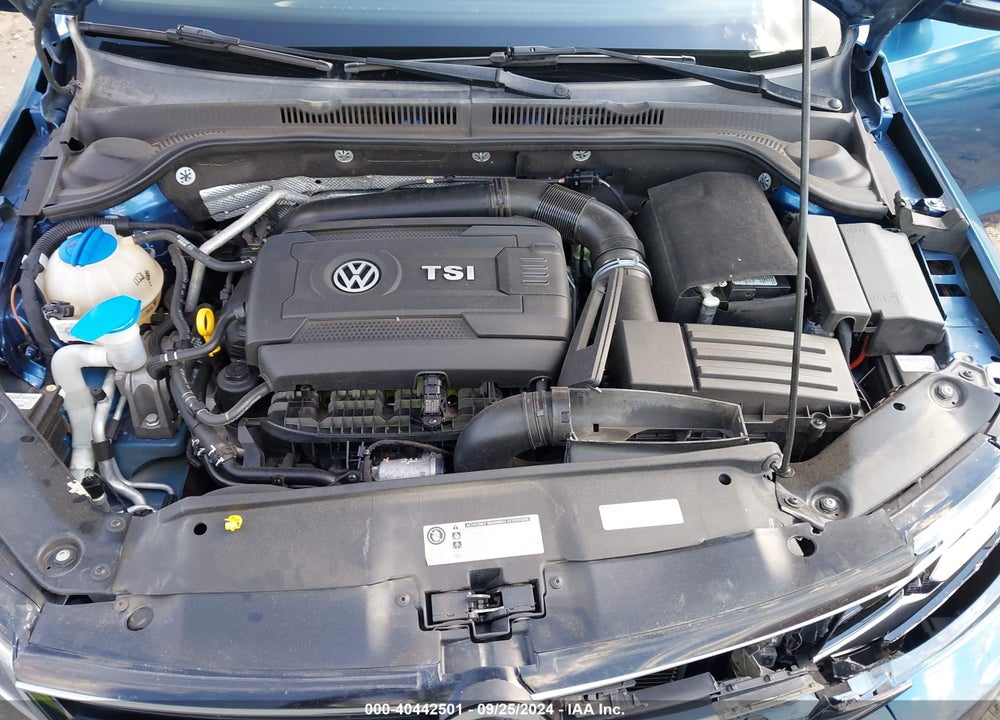 2015 VOLKSWAGEN JETTA 1.8T SE VIN: 3VWD07AJXFM312637
