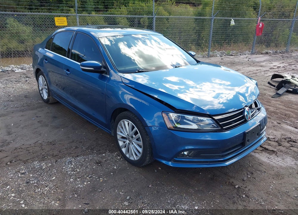 2015 VOLKSWAGEN JETTA 1.8T SE VIN: 3VWD07AJXFM312637