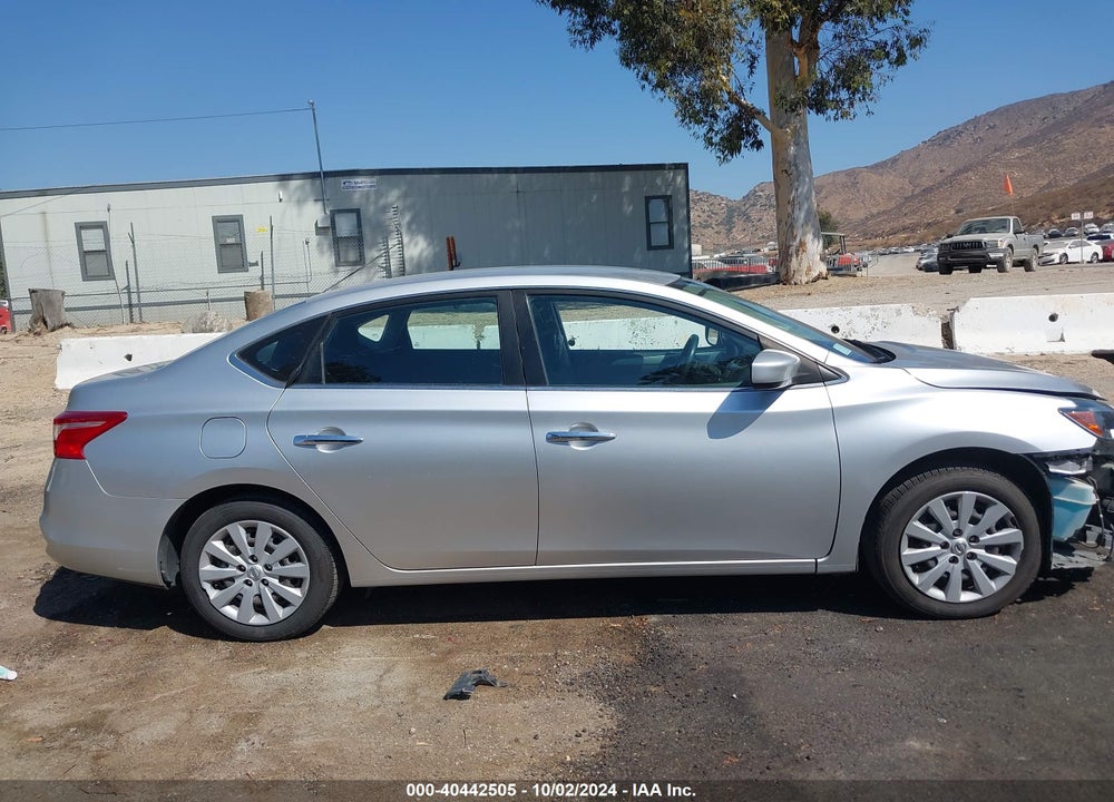 2018 NISSAN SENTRA S VIN: 3N1AB7AP5JY255885