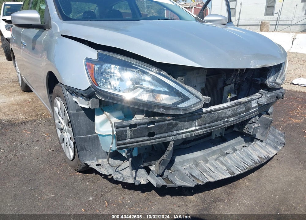 2018 NISSAN SENTRA S VIN: 3N1AB7AP5JY255885