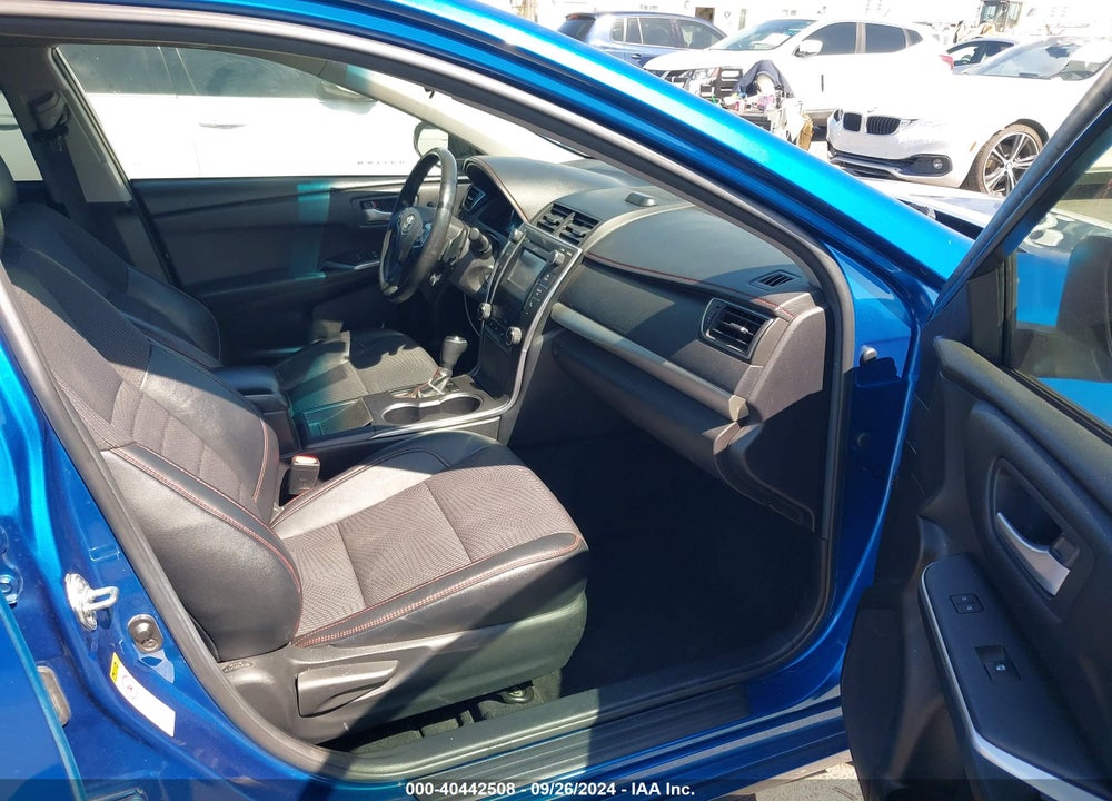 2017 TOYOTA CAMRY SE VIN: 4T1BF1FK7HU758813