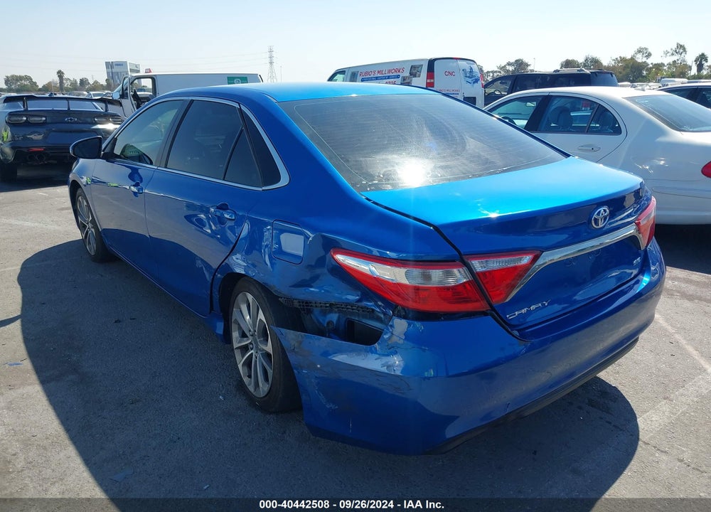 2017 TOYOTA CAMRY SE VIN: 4T1BF1FK7HU758813