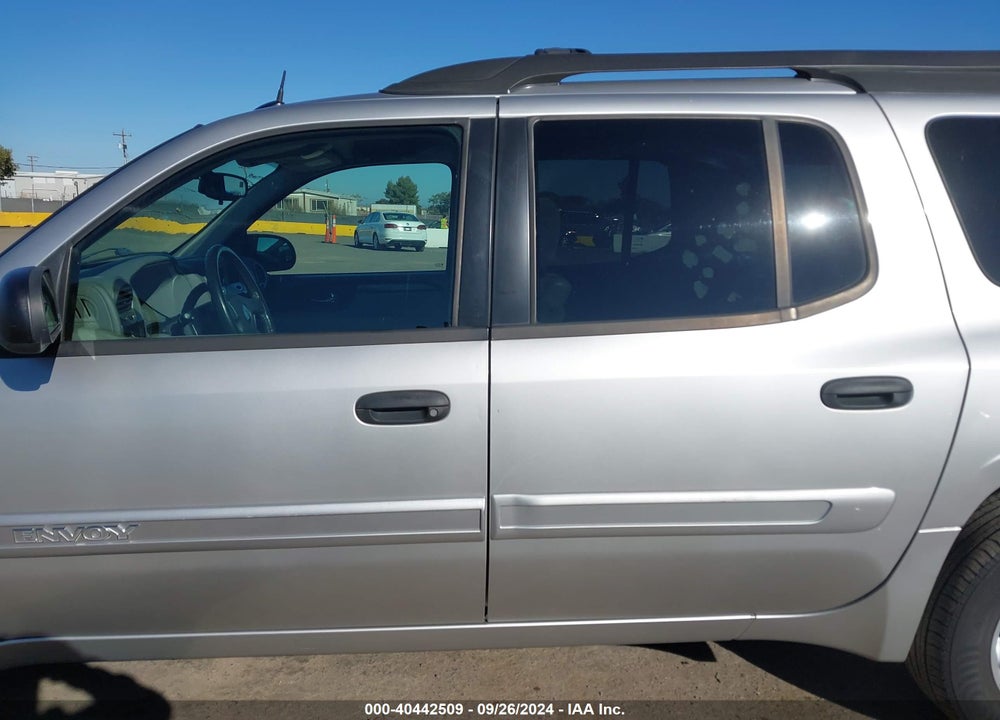 2005 GMC ENVOY XL SLE VIN: 1GKET16S356164461