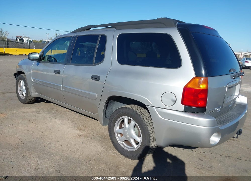 2005 GMC ENVOY XL SLE VIN: 1GKET16S356164461