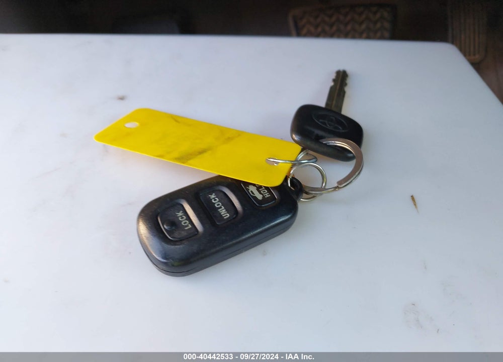 2005 TOYOTA CAMRY VIN: 4T1BE32K45U075970