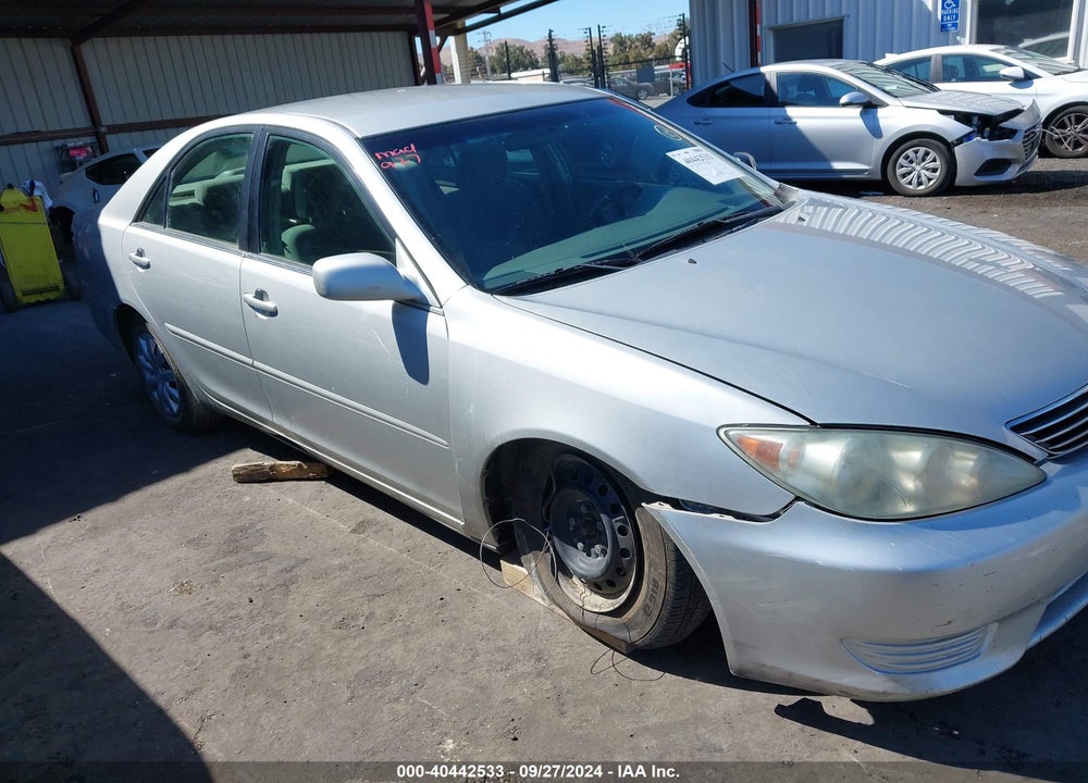 2005 TOYOTA CAMRY VIN: 4T1BE32K45U075970