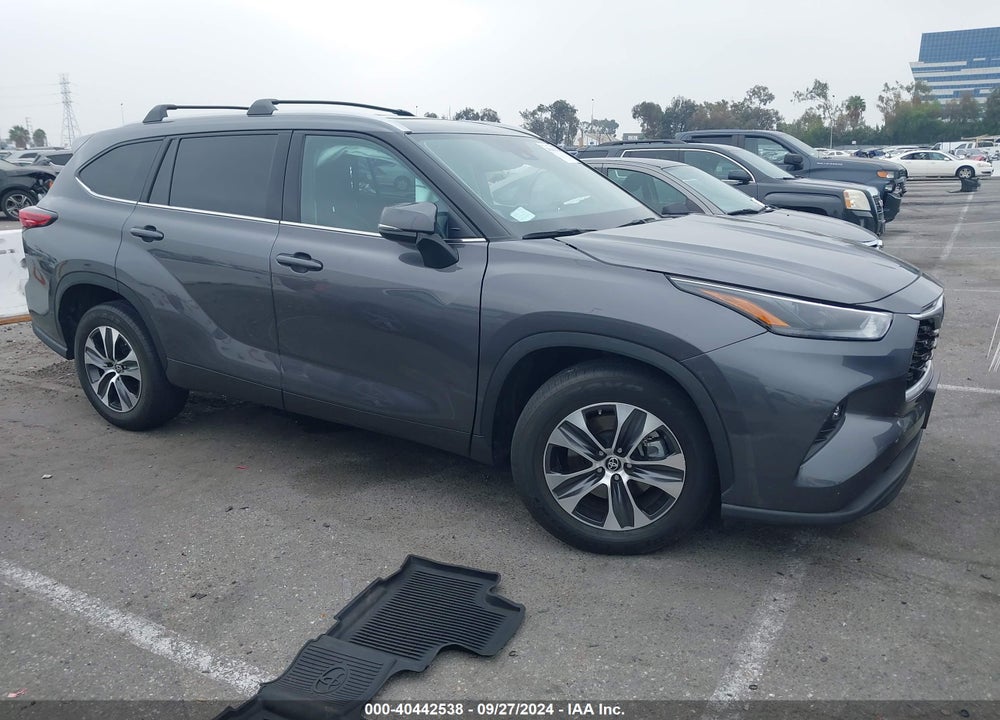2022 TOYOTA HIGHLANDER HYBRID XLE VIN: 5TDHARAH5NS513029
