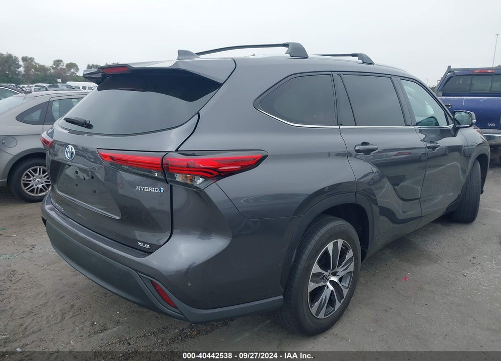 2022 TOYOTA HIGHLANDER HYBRID XLE VIN: 5TDHARAH5NS513029