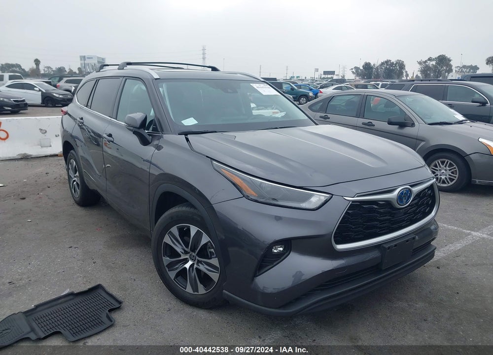 2022 TOYOTA HIGHLANDER HYBRID XLE VIN: 5TDHARAH5NS513029