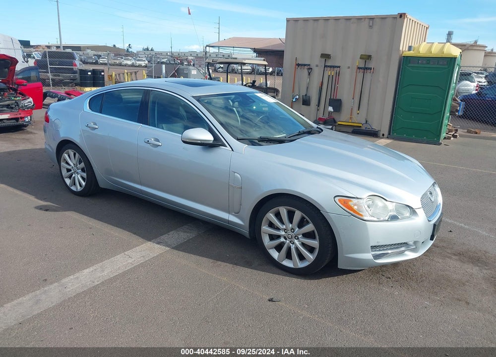 2011 JAGUAR XF PREMIUM VIN: SAJWA0GBXBLR81911