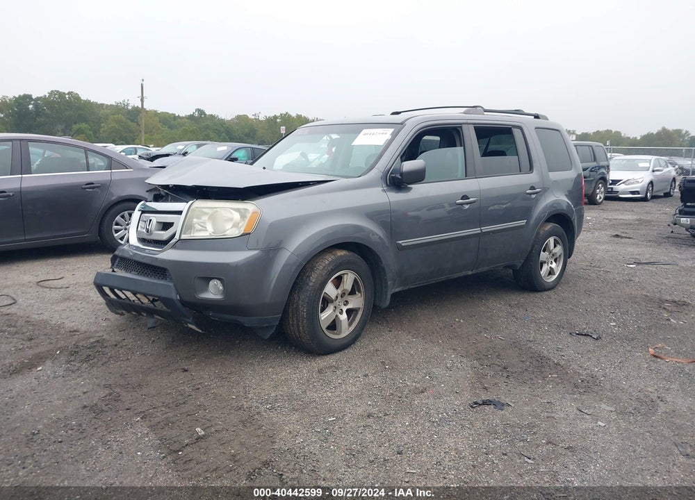 2011 HONDA PILOT EX-L VIN: 5FNYF4H58BB069113