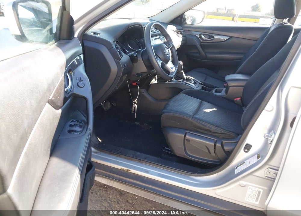 2017 NISSAN ROGUE S VIN: JN8AT2MV5HW025390