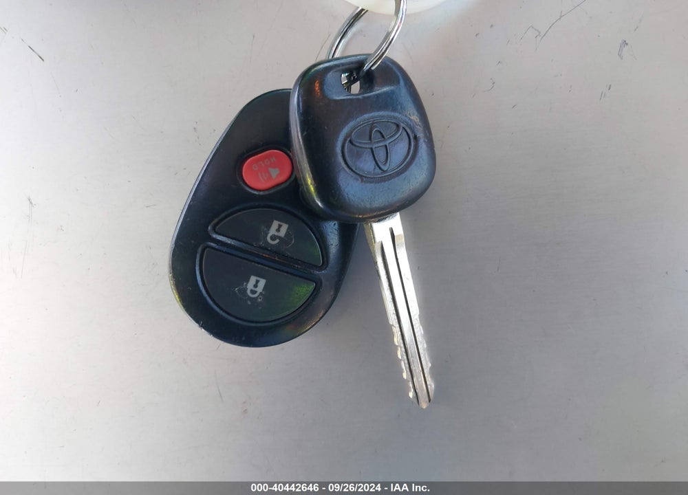 2004 TOYOTA SIENNA LE VIN: 5TDZA23C74S156934