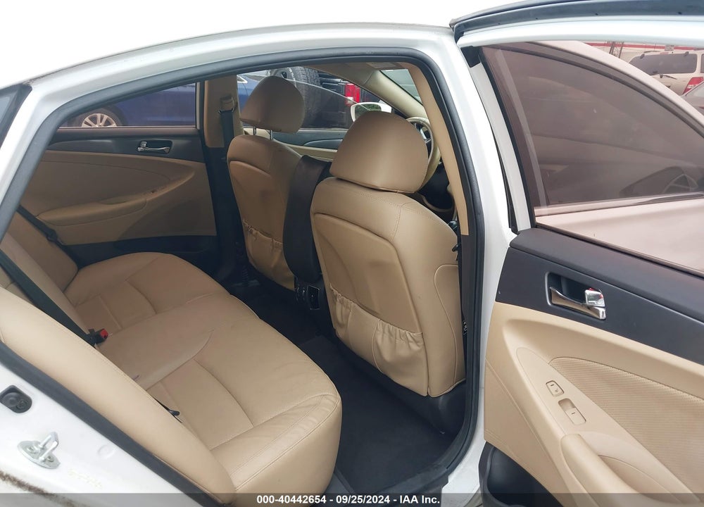 2012 HYUNDAI SONATA HYBRID VIN: KMHEC4A43CA057244