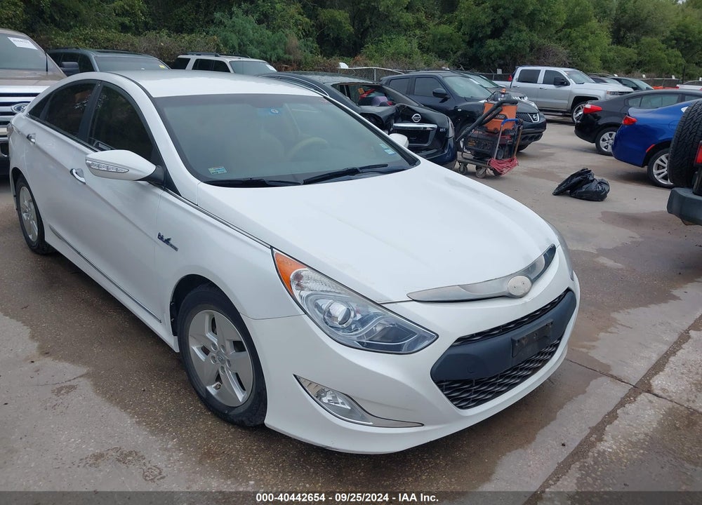 2012 HYUNDAI SONATA HYBRID VIN: KMHEC4A43CA057244
