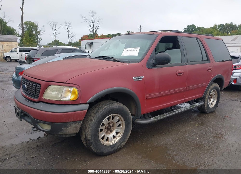 2000 FORD EXPEDITION XLT VIN: 1FMEU1660YLB54290
