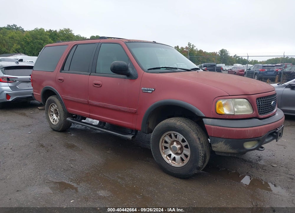 2000 FORD EXPEDITION XLT VIN: 1FMEU1660YLB54290
