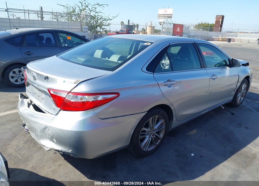 2015 TOYOTA CAMRY SE VIN: 4T1BF1FK1FU485218
