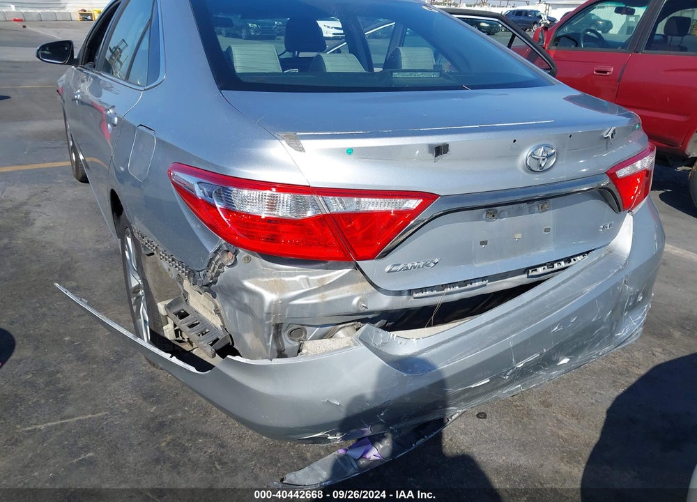 2015 TOYOTA CAMRY SE VIN: 4T1BF1FK1FU485218