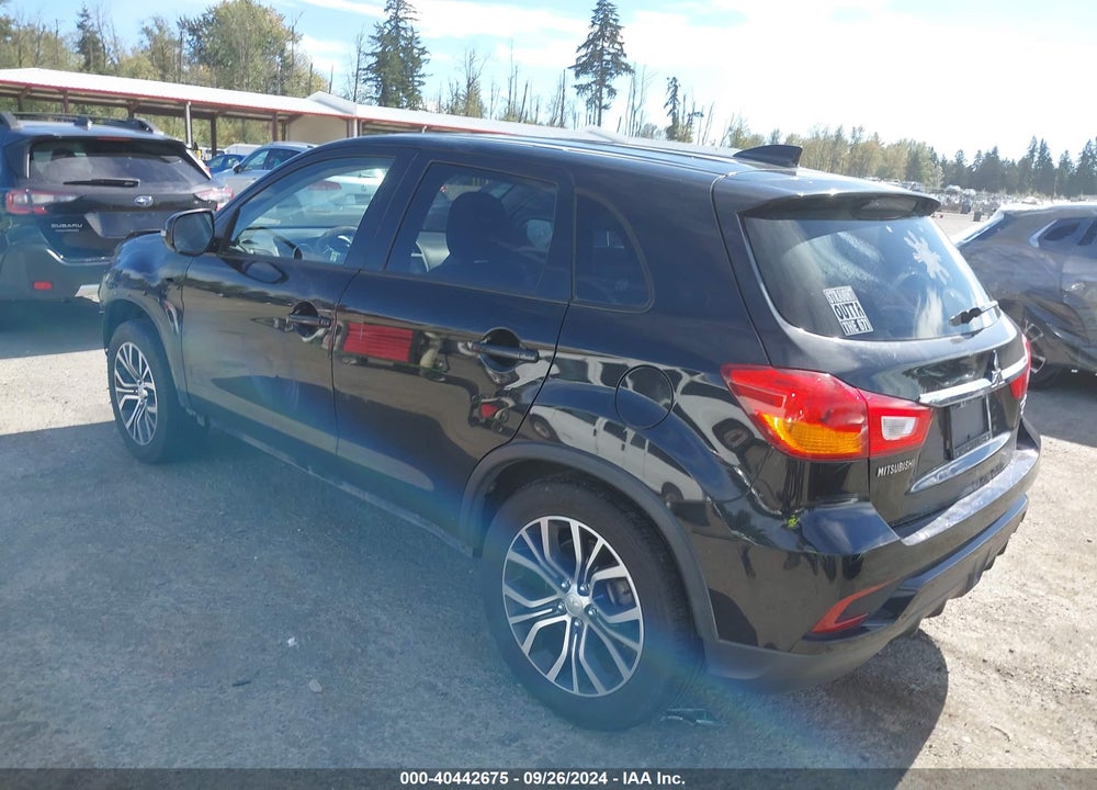 2018 MITSUBISHI OUTLANDER SPORT 2.4 SE VIN: JA4AR3AW4JU003115