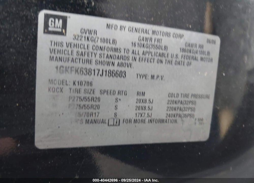 2007 GMC YUKON DENALI VIN: 1GKFK63817J186603
