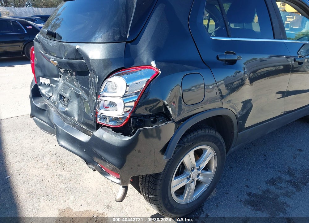 2017 CHEVROLET TRAX LT VIN: 3GNCJPSB0HL261880