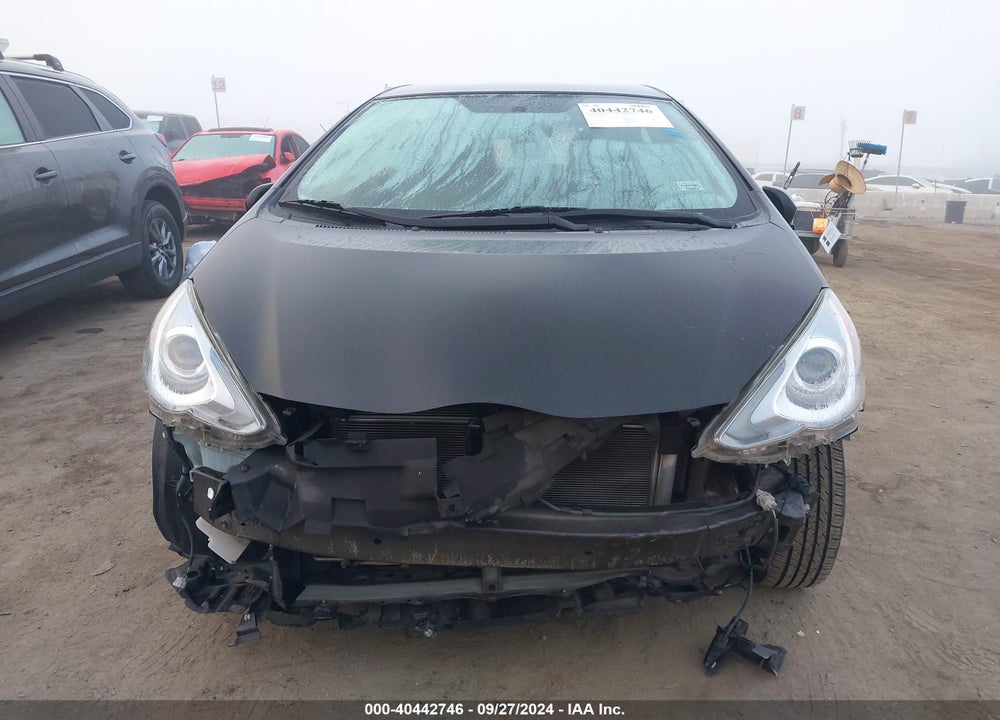 2015 TOYOTA PRIUS C ONE VIN: JTDKDTB3XF1105637
