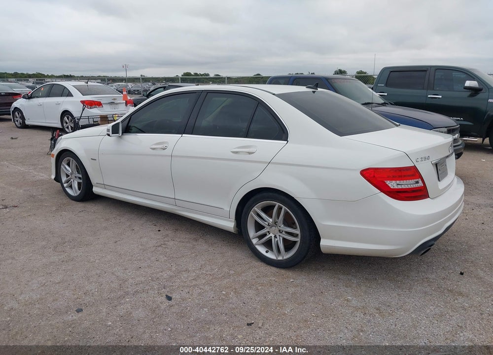 2012 MERCEDES-BENZ C 250 LUXURY/SPORT VIN: WDDGF4HB4CR216188