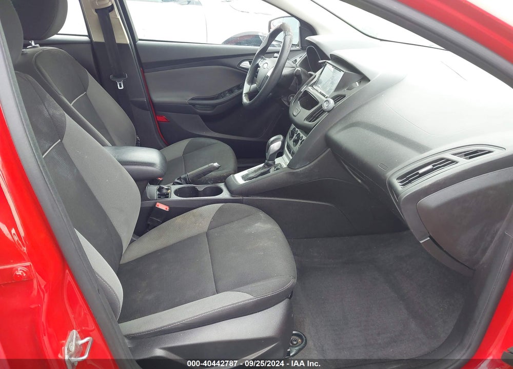 2014 FORD FOCUS SE VIN: 1FADP3F26EL421644