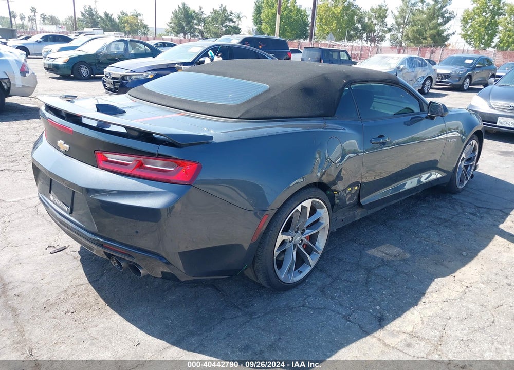 2017 CHEVROLET CAMARO 2SS VIN: 1G1FH3D76H0137380