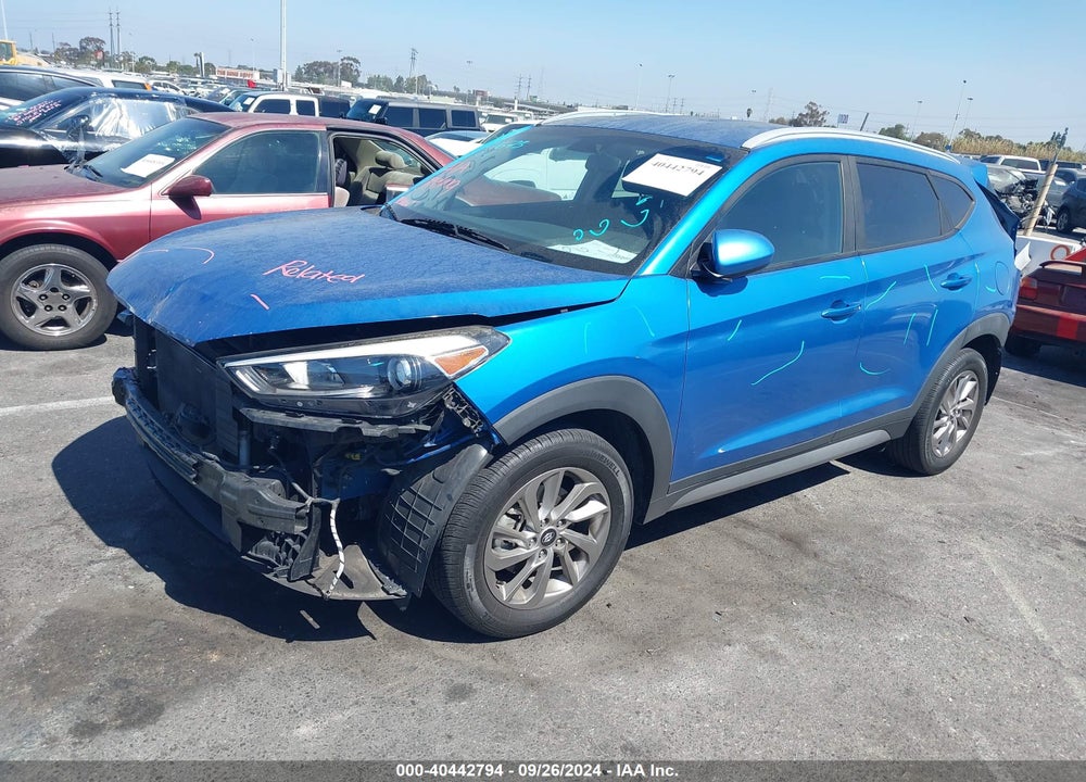 2017 HYUNDAI TUCSON SE VIN: KM8J33A41HU317395