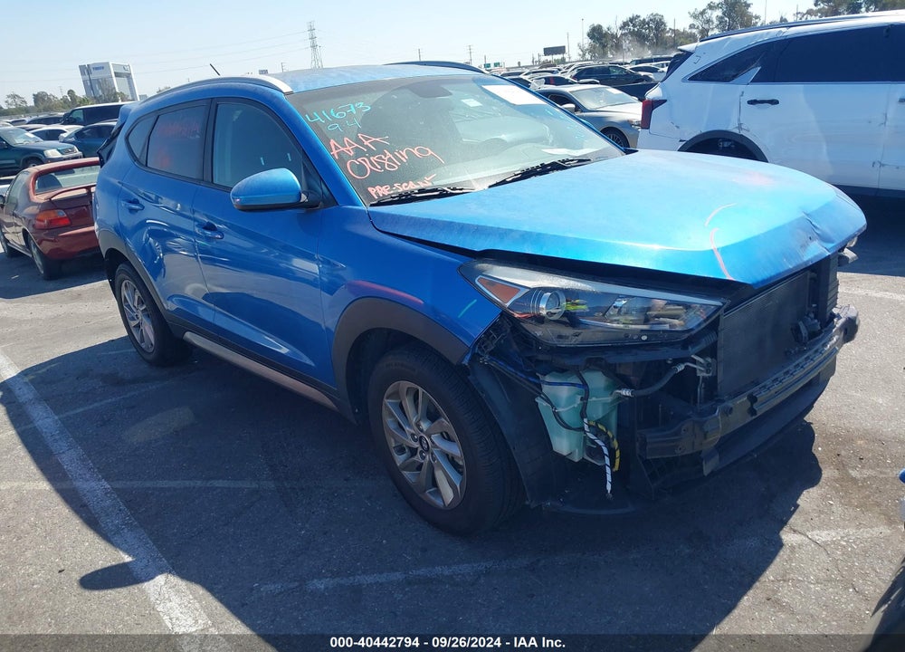 2017 HYUNDAI TUCSON SE VIN: KM8J33A41HU317395