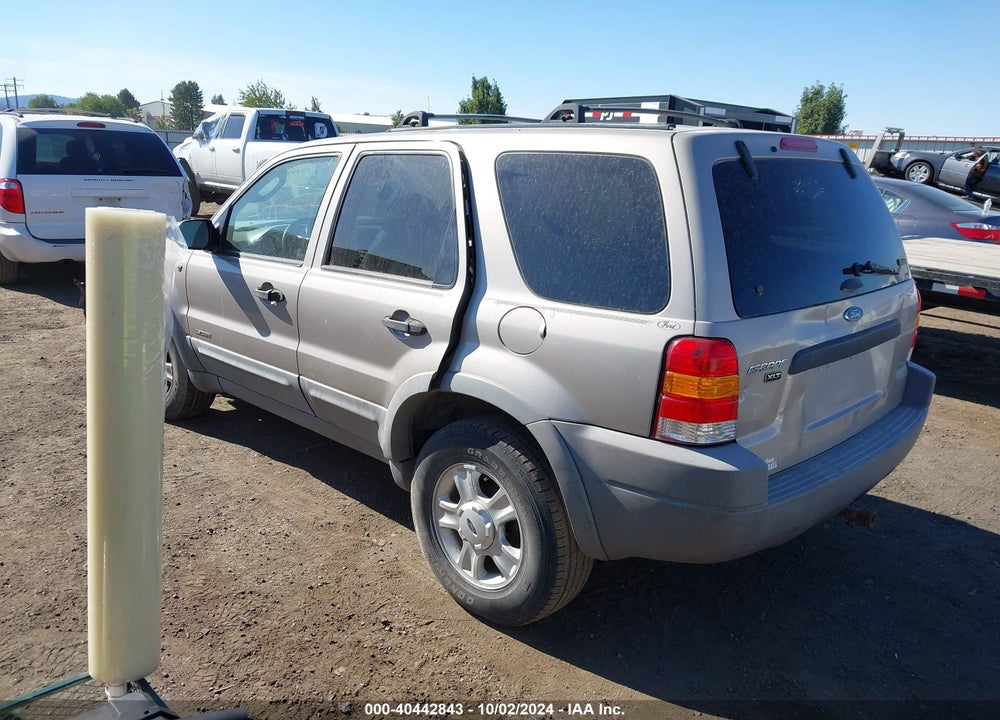 2001 FORD ESCAPE XLT VIN: 1FMYU04111KA77097