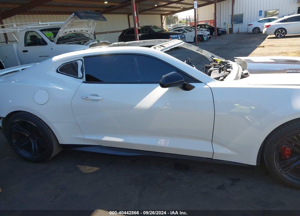 2018 CHEVROLET CAMARO ZL1 VIN: 1G1FJ1R66J0173374