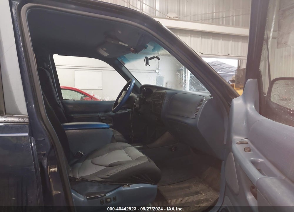 1995 FORD EXPLORER VIN: 1FMDU34X3SUA64264
