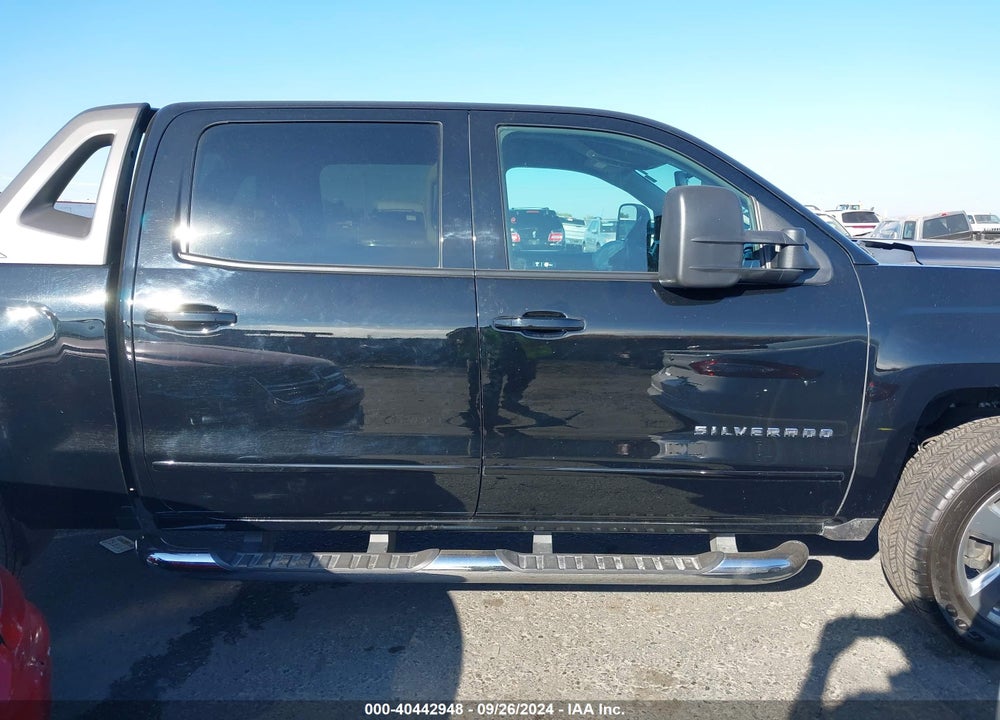2018 CHEVROLET SILVERADO 1500 1LT VIN: 3GCUKREC8JG144279