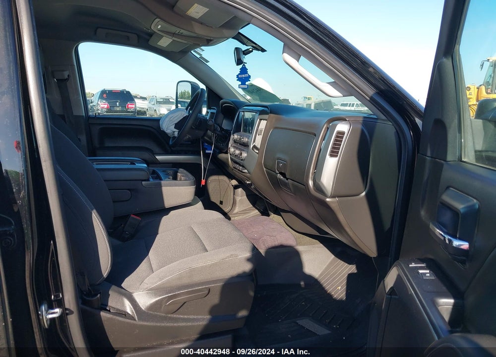 2018 CHEVROLET SILVERADO 1500 1LT VIN: 3GCUKREC8JG144279