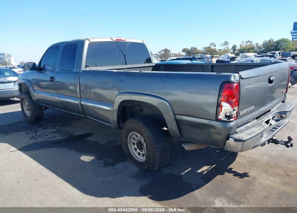 2002 GMC SIERRA 2500HD SLE VIN: 1GTHC29GX2E209161