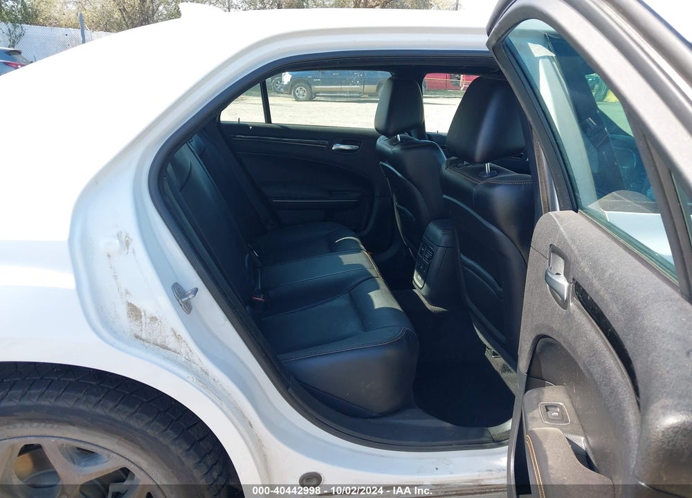 2018 CHRYSLER 300 300S AWD VIN: 2C3CCAGG8JH177684