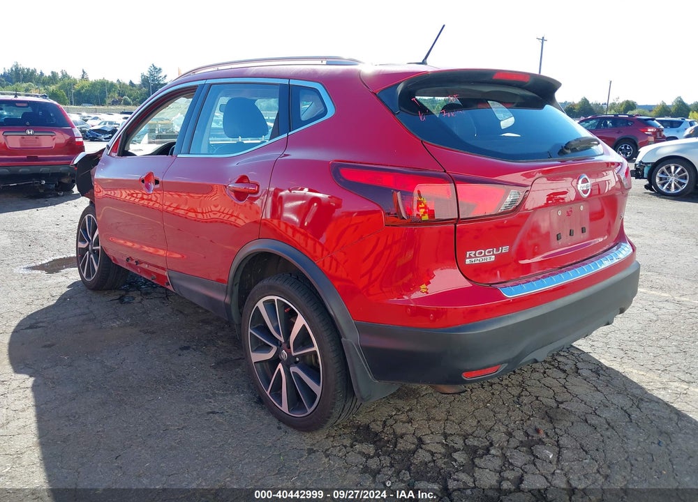 2017 NISSAN ROGUE SPORT SL VIN: JN1BJ1CP5HW036640
