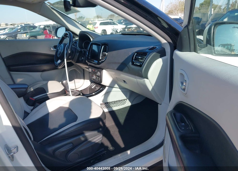 2020 JEEP COMPASS VIN: 3C4NJCCB2LT198413