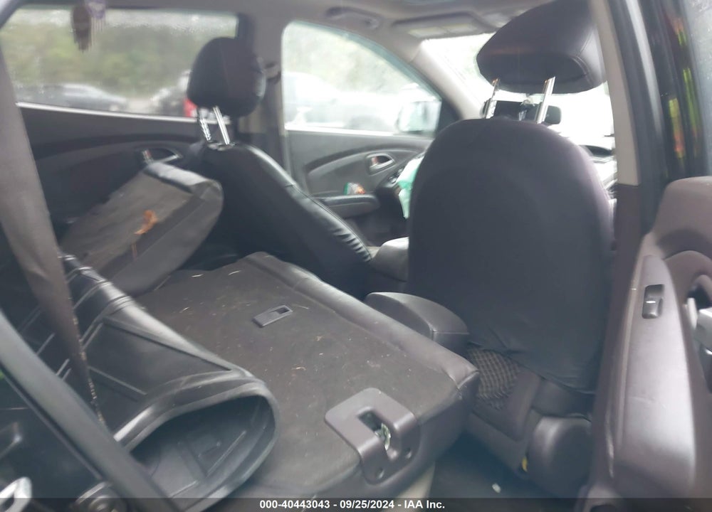 2011 HYUNDAI TUCSON LIMITED VIN: KM8JU3AC6BU144114