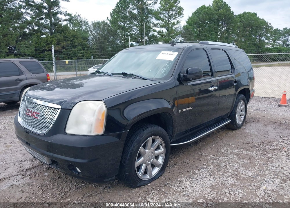 2007 GMC YUKON DENALI VIN: 1GKFK63887J333807