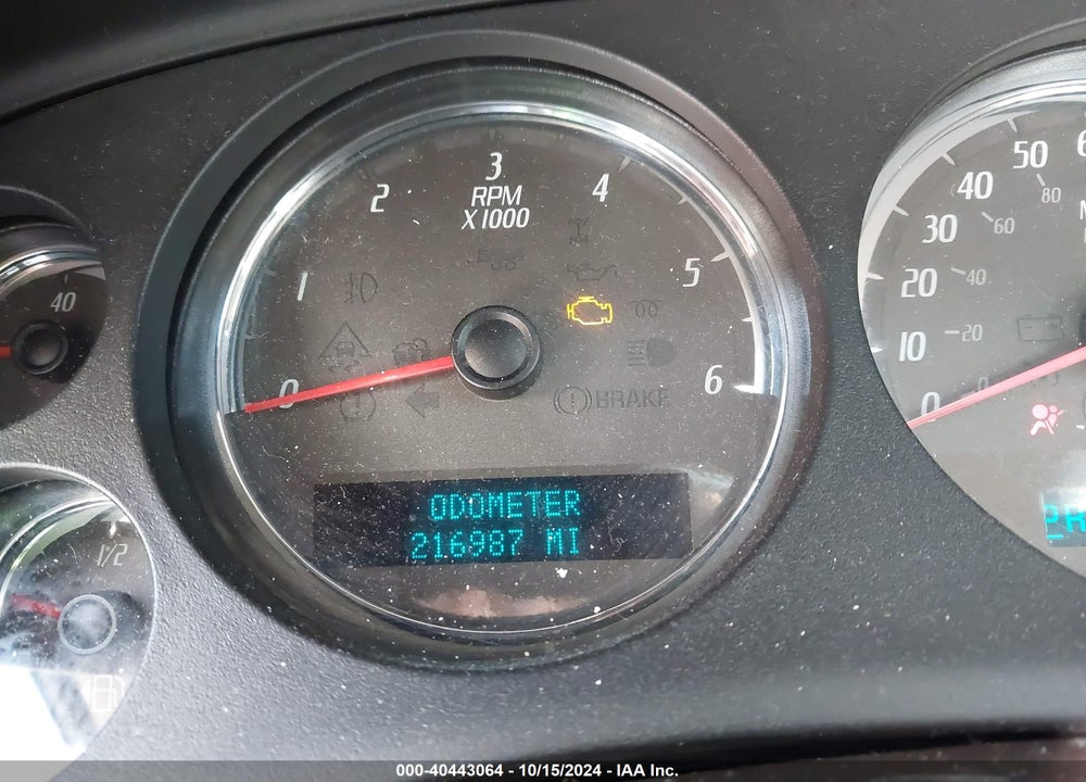 2007 GMC YUKON DENALI VIN: 1GKFK63887J333807