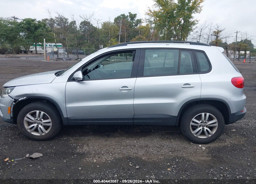 2017 VOLKSWAGEN TIGUAN 2.0T/2.0T S VIN: WVGAV7AX9HK034637