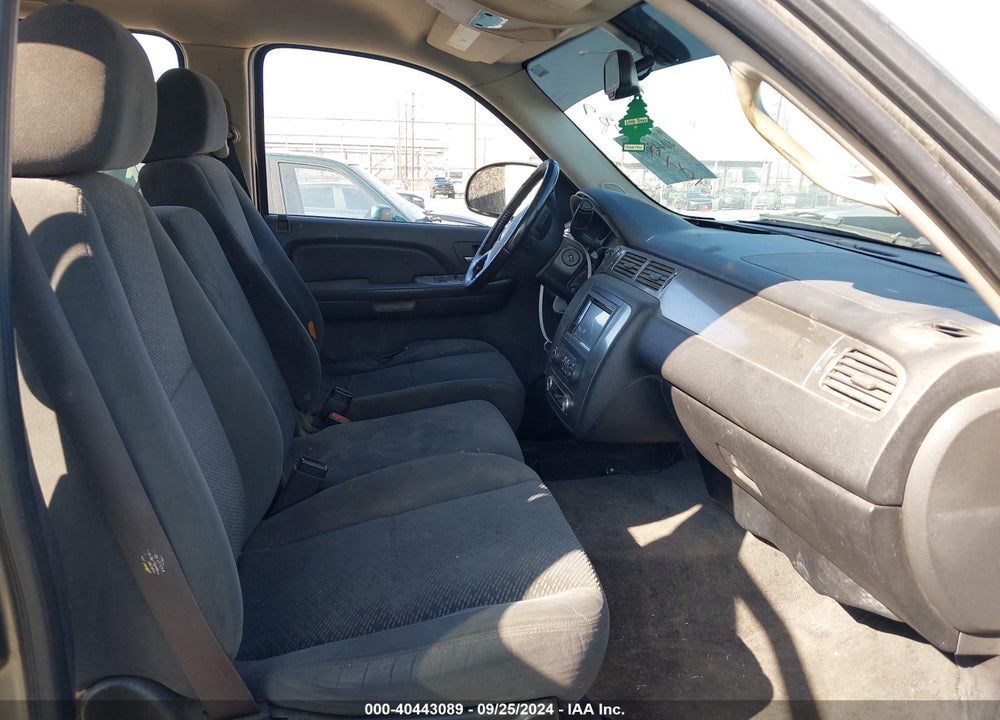 2007 CHEVROLET TAHOE LS VIN: 1GNFC13077R182263